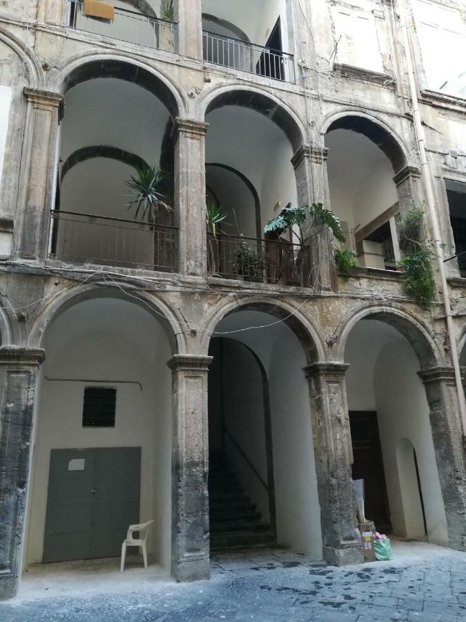 Niloufar Residence Napoli Eksteriør billede